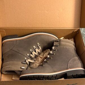 Chaco Women’s Cataluna Explorer Boot- Morel Brown- Size 8.5